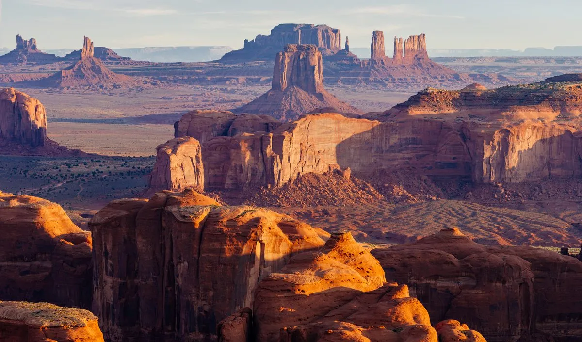 Exploring the Majestic Monument Valley: A Blend of Nature and Navajo Heritage