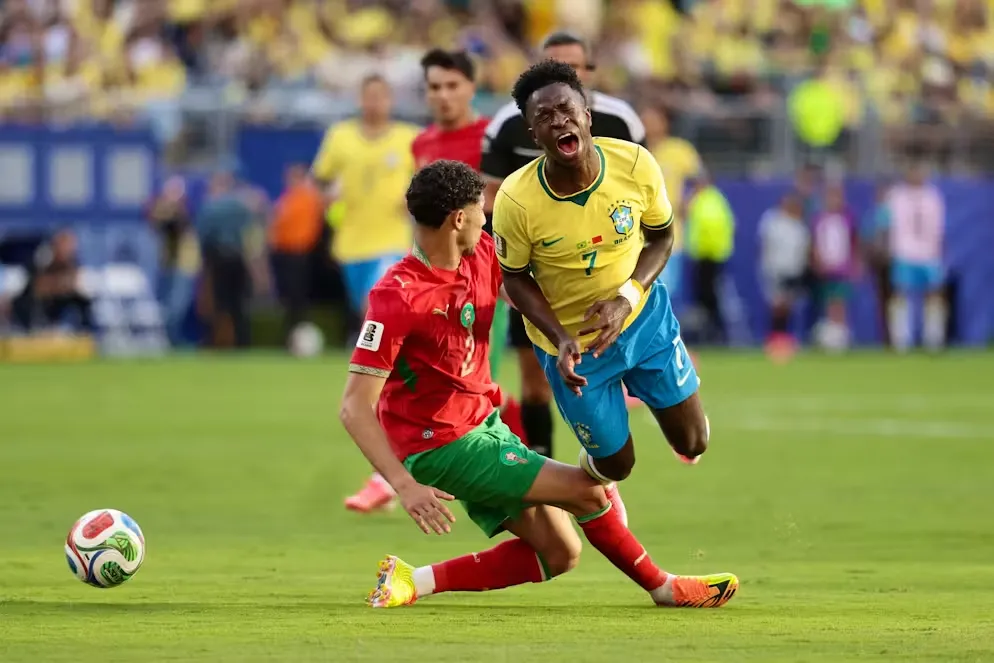 Brazil's Pursuit of a Sixth World Cup Title: Key Players and Match Insights