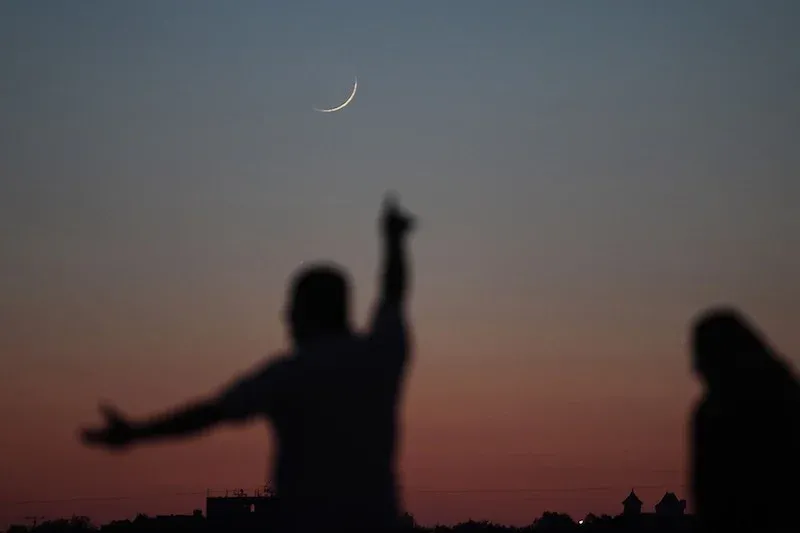 Call for Verification in the Announcement of Lunar Months