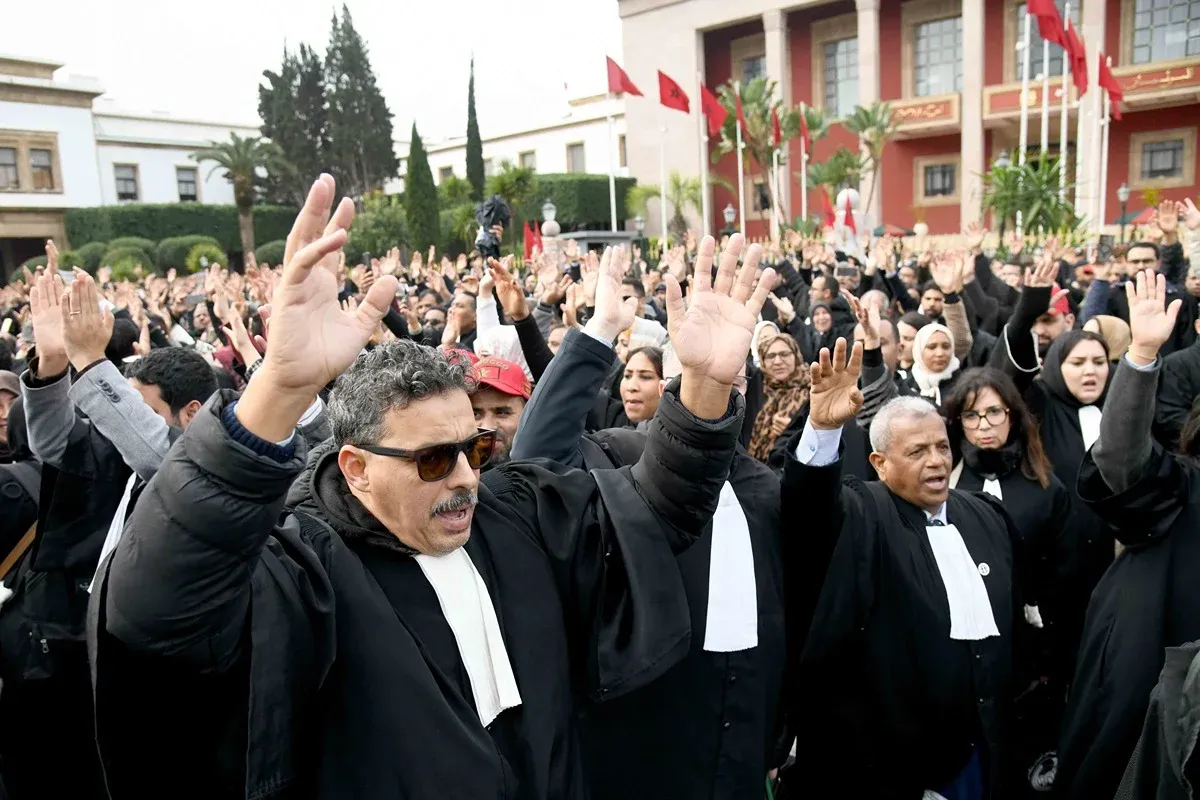Division in Moroccan Lawyers' Profession: Rabat and Casablanca Take Different Stances