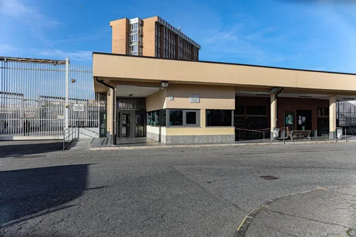 Heroic Actions of Turin Prison Officers Prevent Tragedy